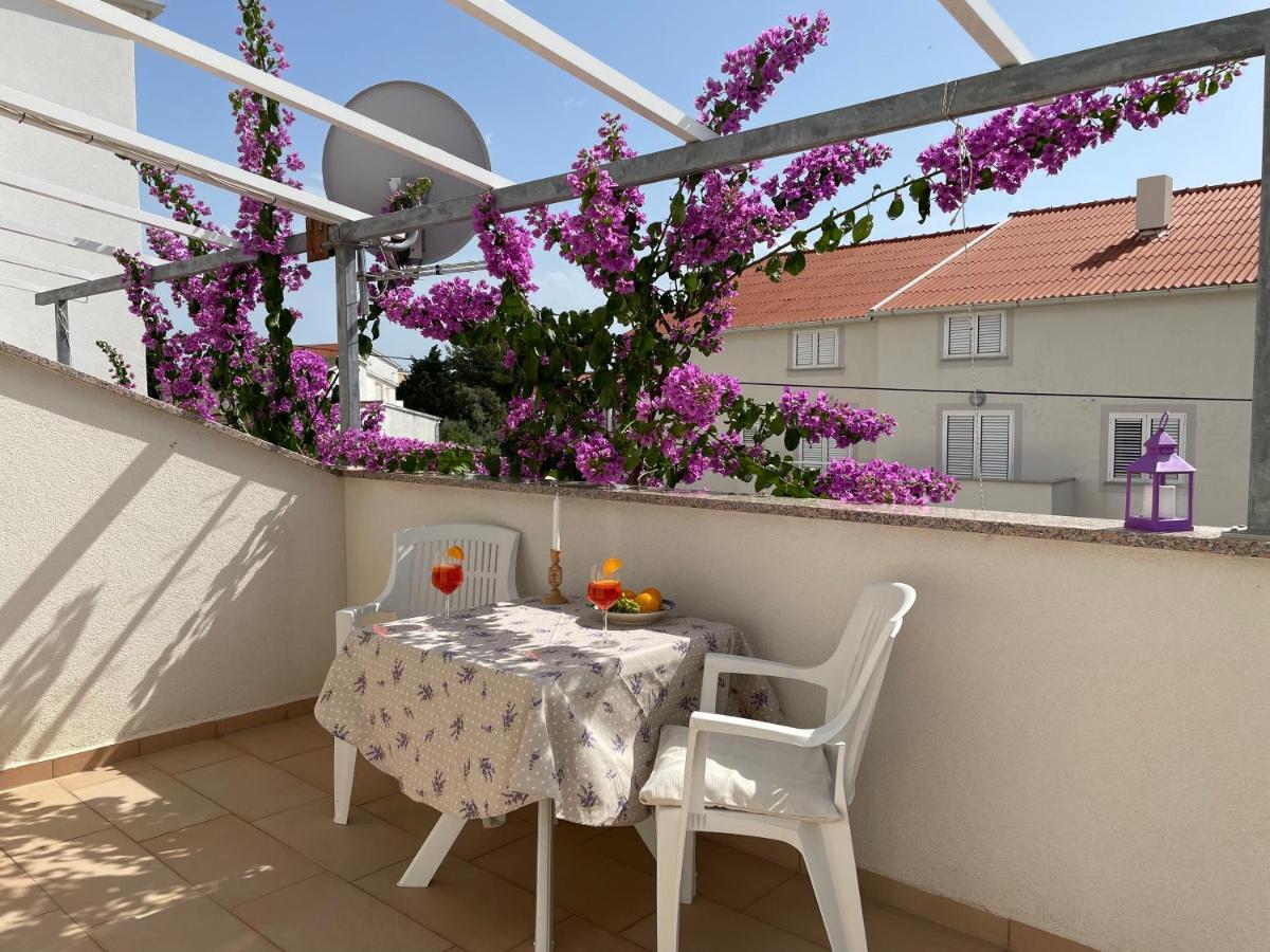 Novalja Apartments By Nena Екстер'єр фото