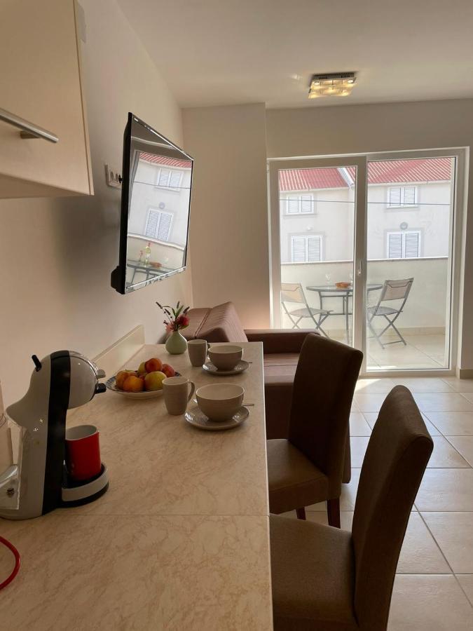 Novalja Apartments By Nena Екстер'єр фото